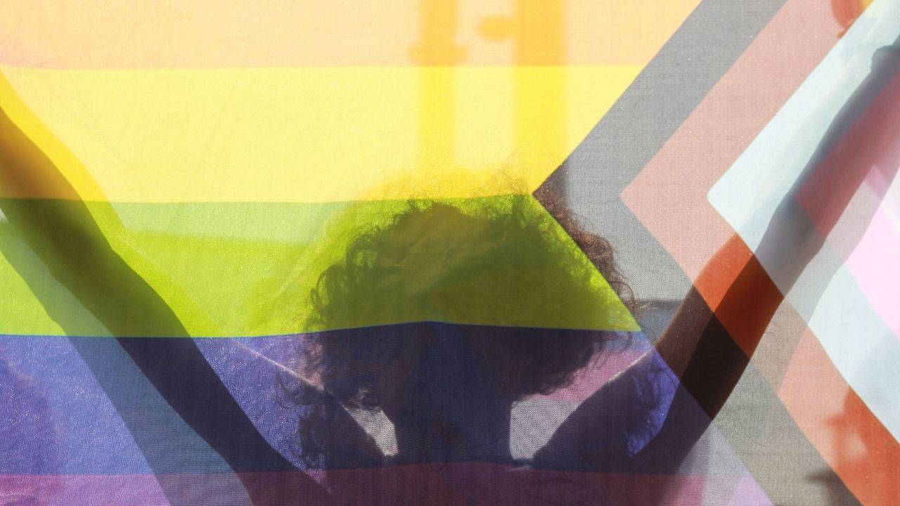 EŞİK'ten "Ailem Güvende" operasyonlarına tepki: "LGBTİ+ olmak ve hak savunmak suç değildir"