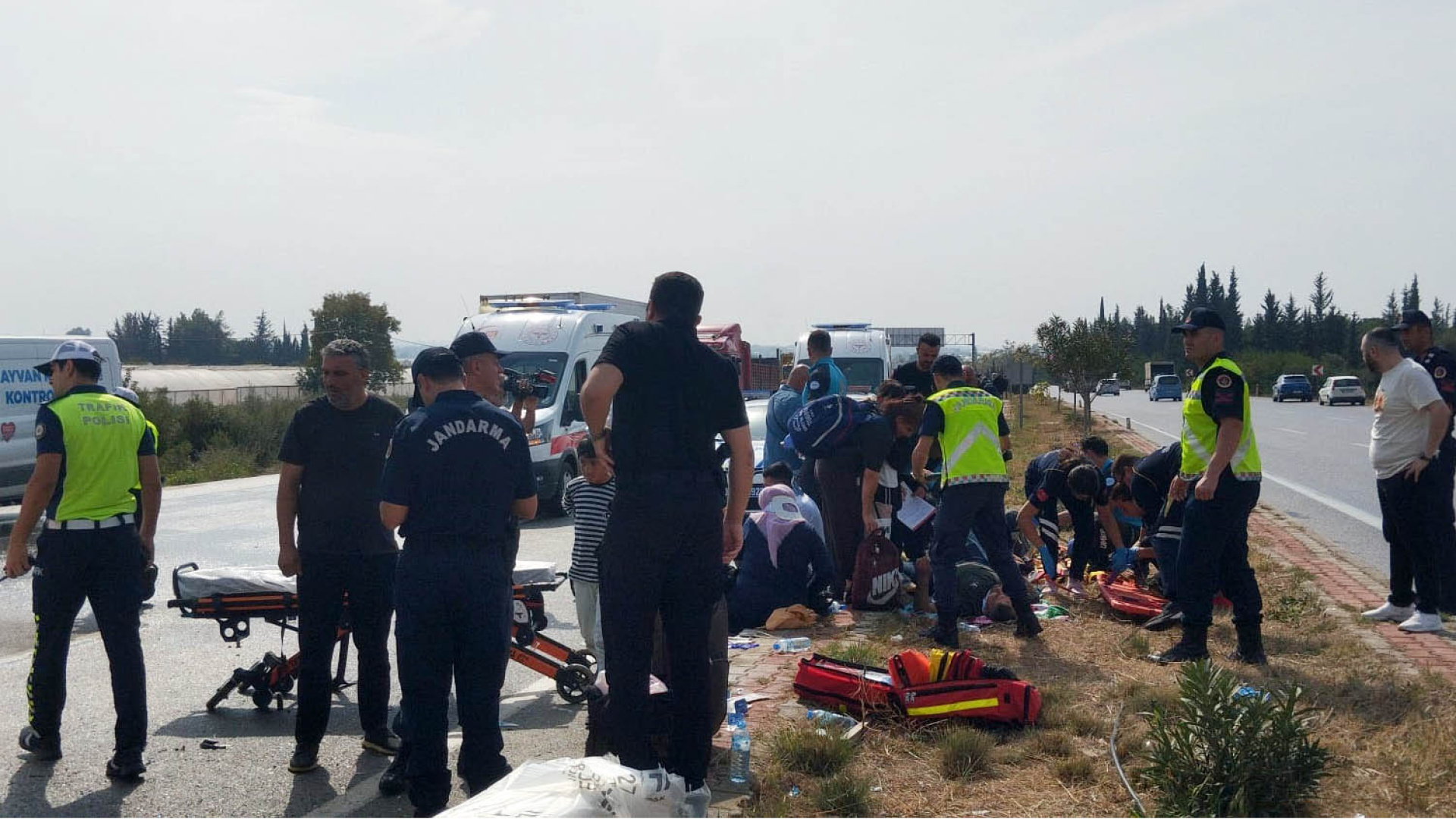 Midibüs devrildi: 5 yaralı