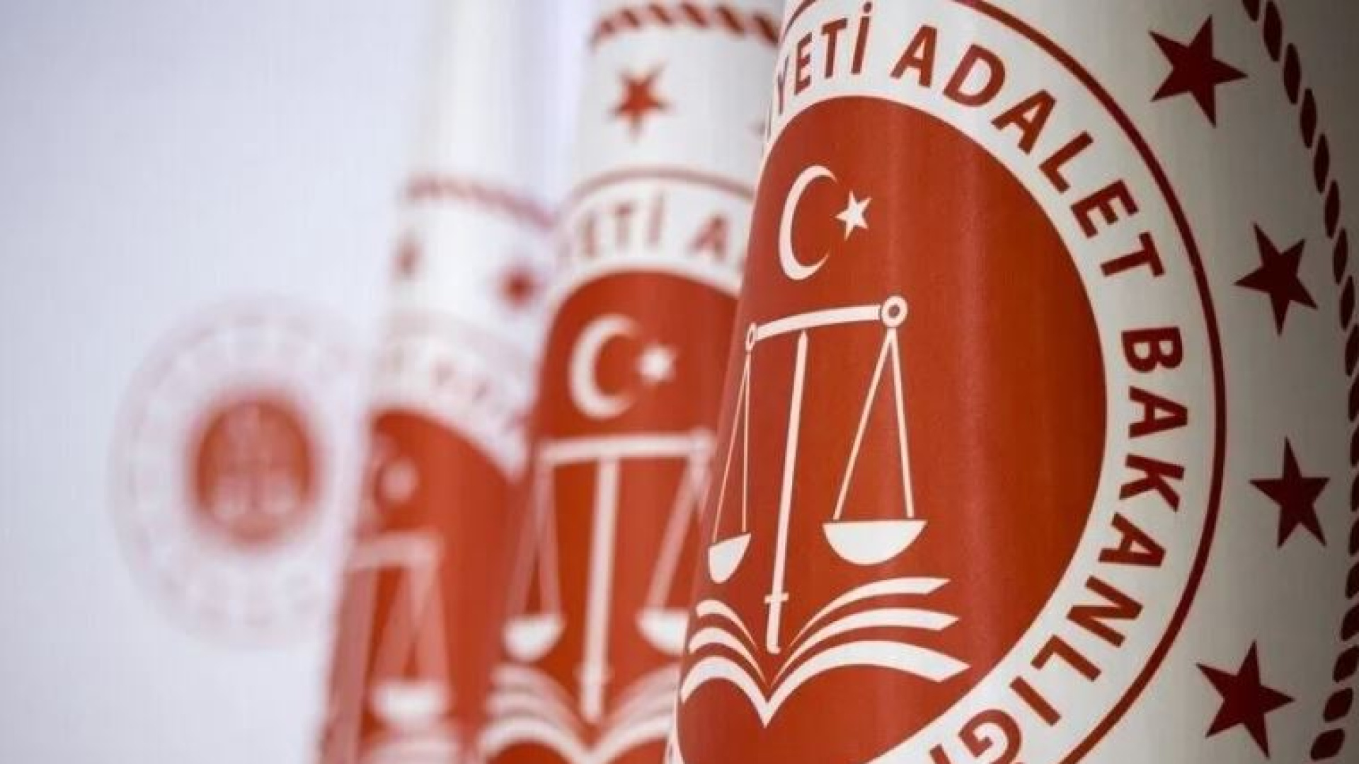 Adalet Bakanlığı’ndan fotoğraf açıklaması