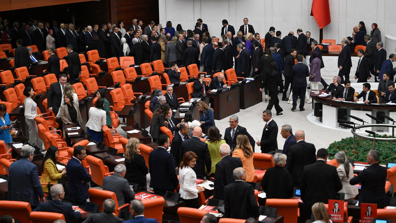 Meclis Başkanlığı'ndan Kabine'ye uyarı: "Yanıt verin"