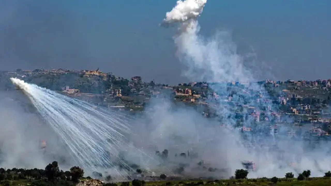 Lübnan resmi ajansı: İsrail, ülkenin güneyinde fosfor bombalarıyla zeytin ve narenciye bahçelerini yaktı