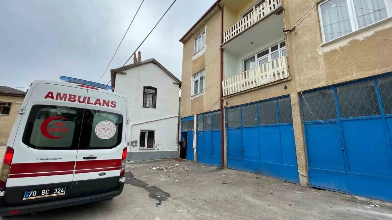 Karaman’da balkondan düşen 2 yaşındaki çocuk yaralandı