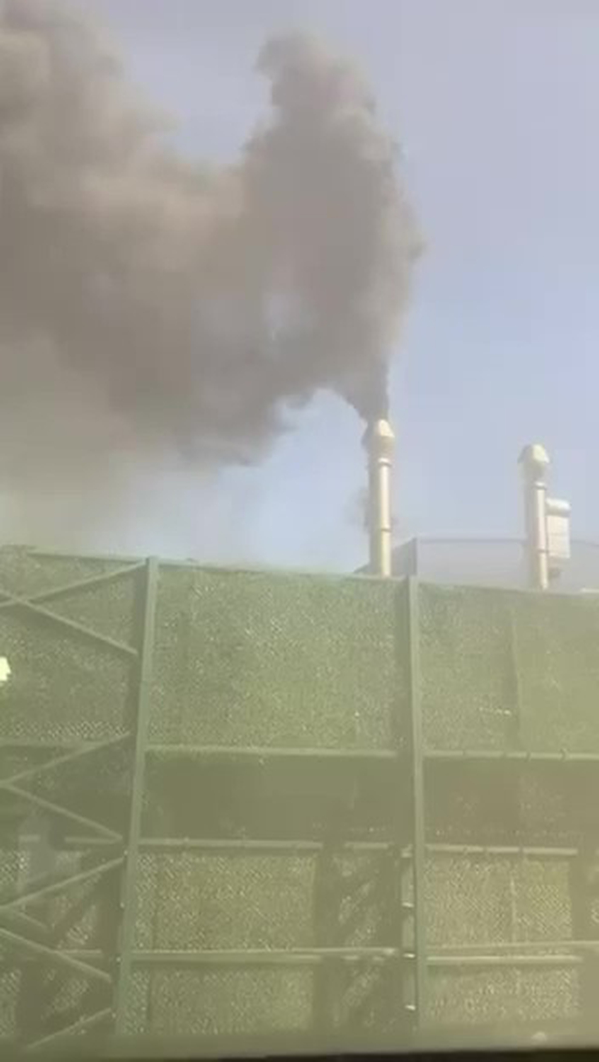 Bacadan çıkan duman "Gözleri yaşartıyor, boğazları yakıyor" iddiası