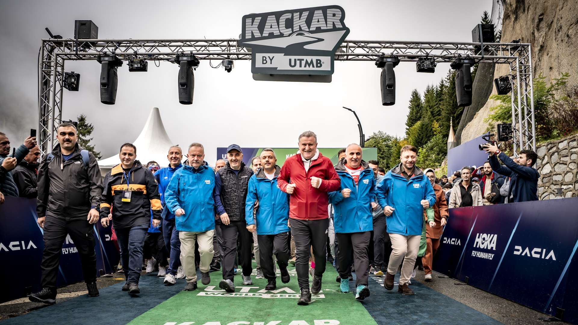 Bakan Bak, Kaçkar by UTMB'nin startını verdi!