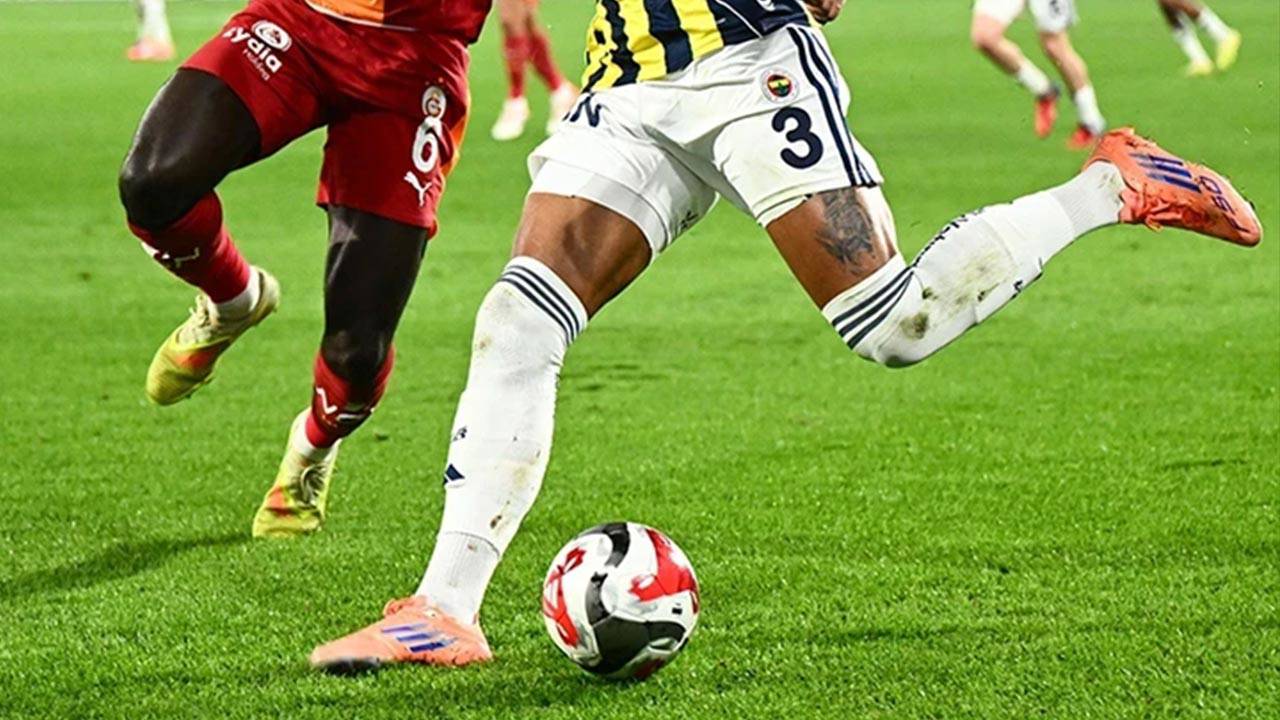 Süper Lig'de derbi zamanı: Galatasaray, Fenerbahçe'yi konuk ediyor