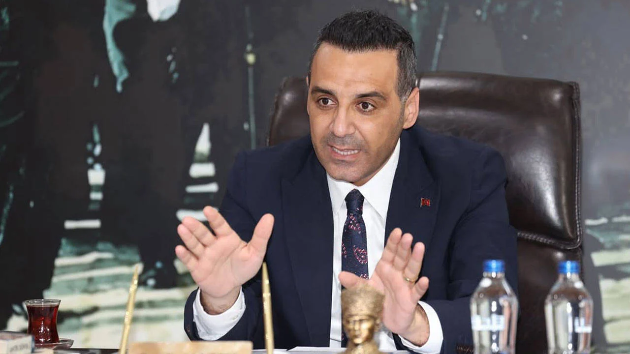 28 Eylül’de rozet takacak iddiası: Çiğli Belediye Başkanı Yıldız AKP’ye mi geçiyor?