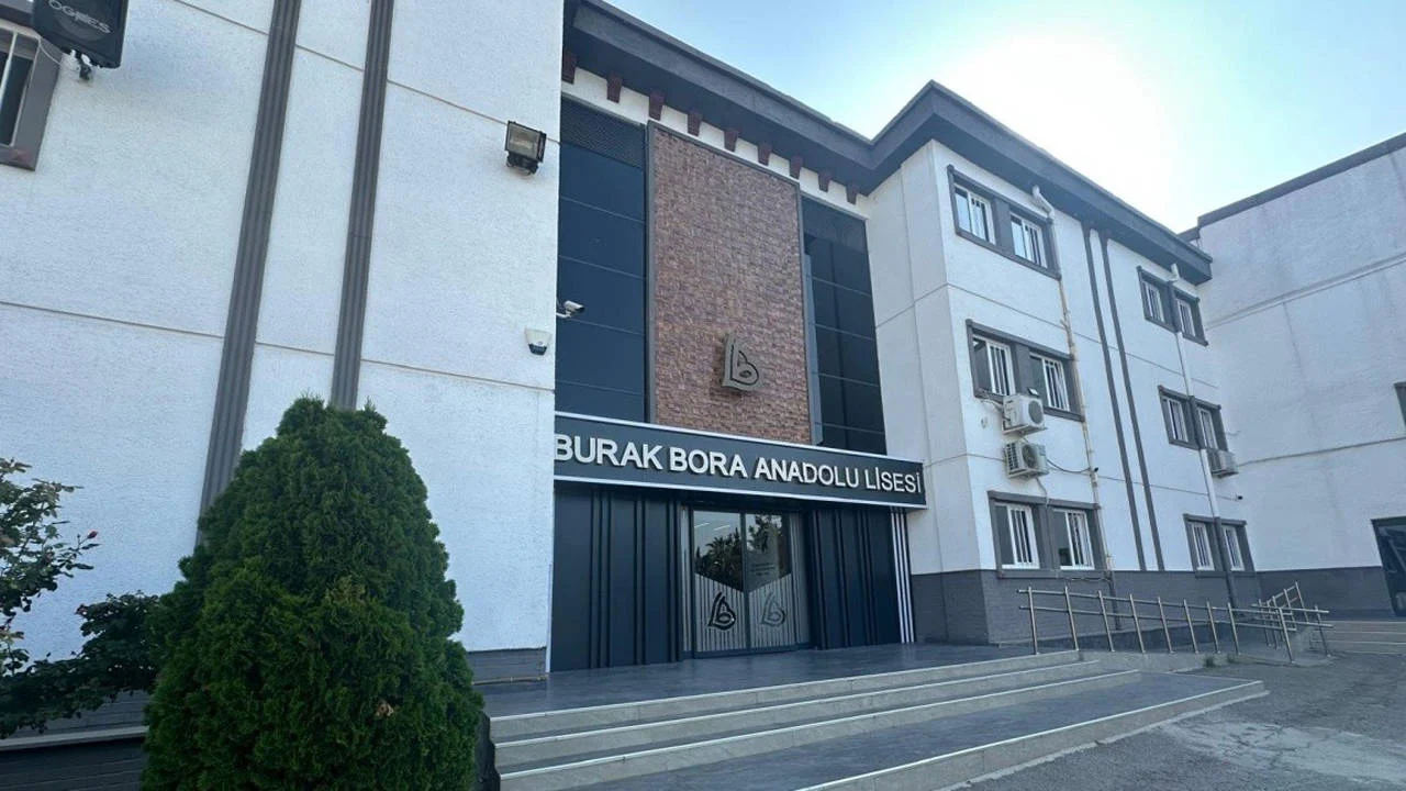 Devlet lisesinde milyonluk kurs