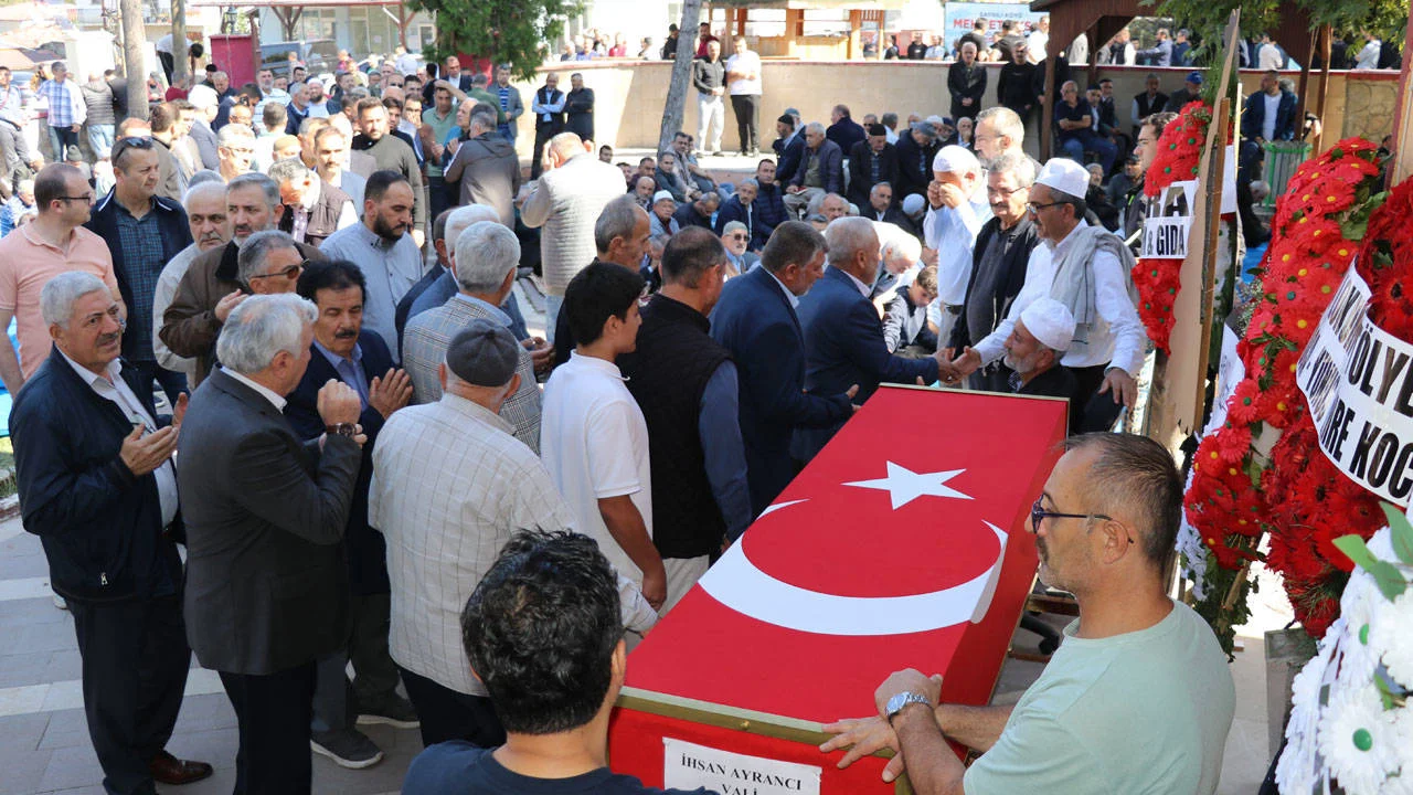 İntihar etmişti: Vali Yardımcısı Ayrancı memleketinde defnedildi