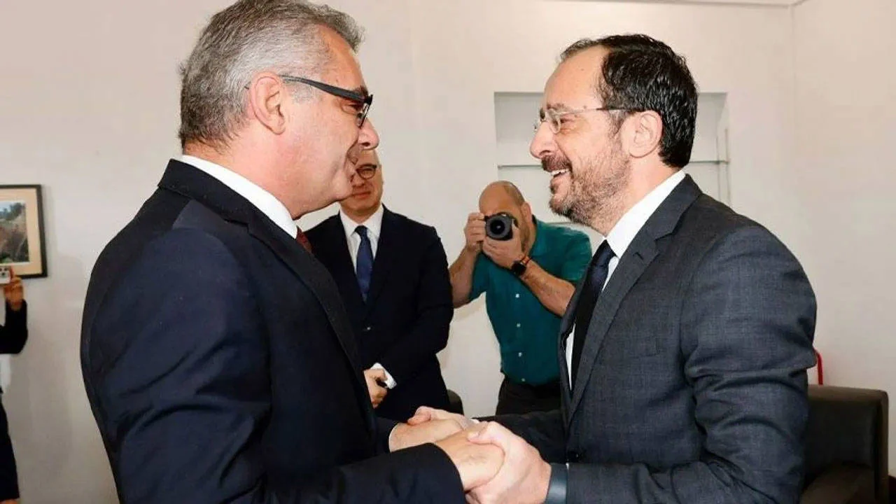 Kıbrıs'ta liderler görüştü