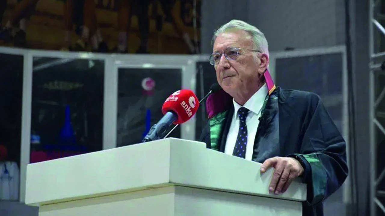 İzmir Barosu Başkanı Sefa Yılmaz: "Çok büyük bir siyasi ihanet"