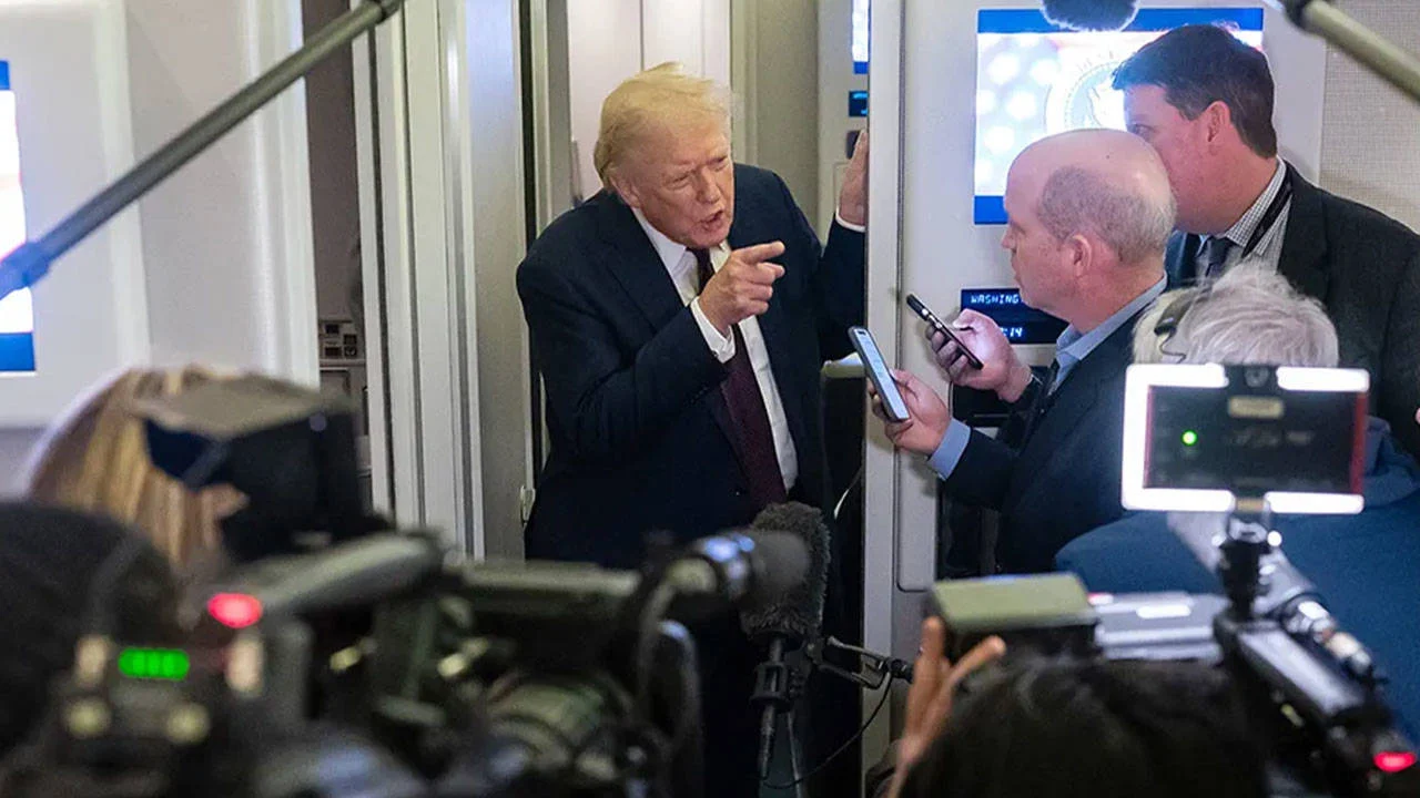 Beyaz Saray, CNN'i Trump'ın Air Force One uçağından çıkardı