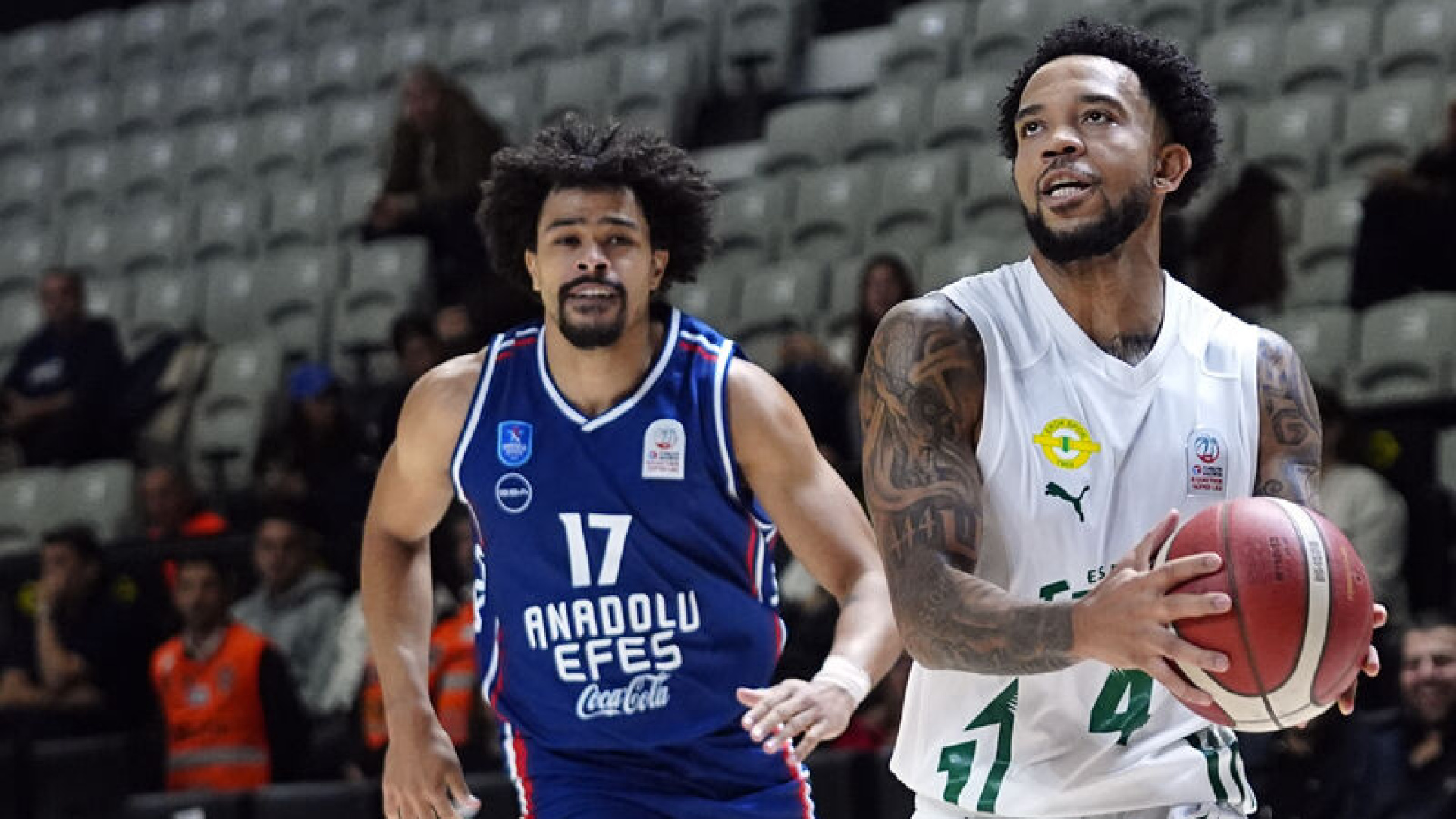 Erokspor, Anadolu Efes'i devirdi!