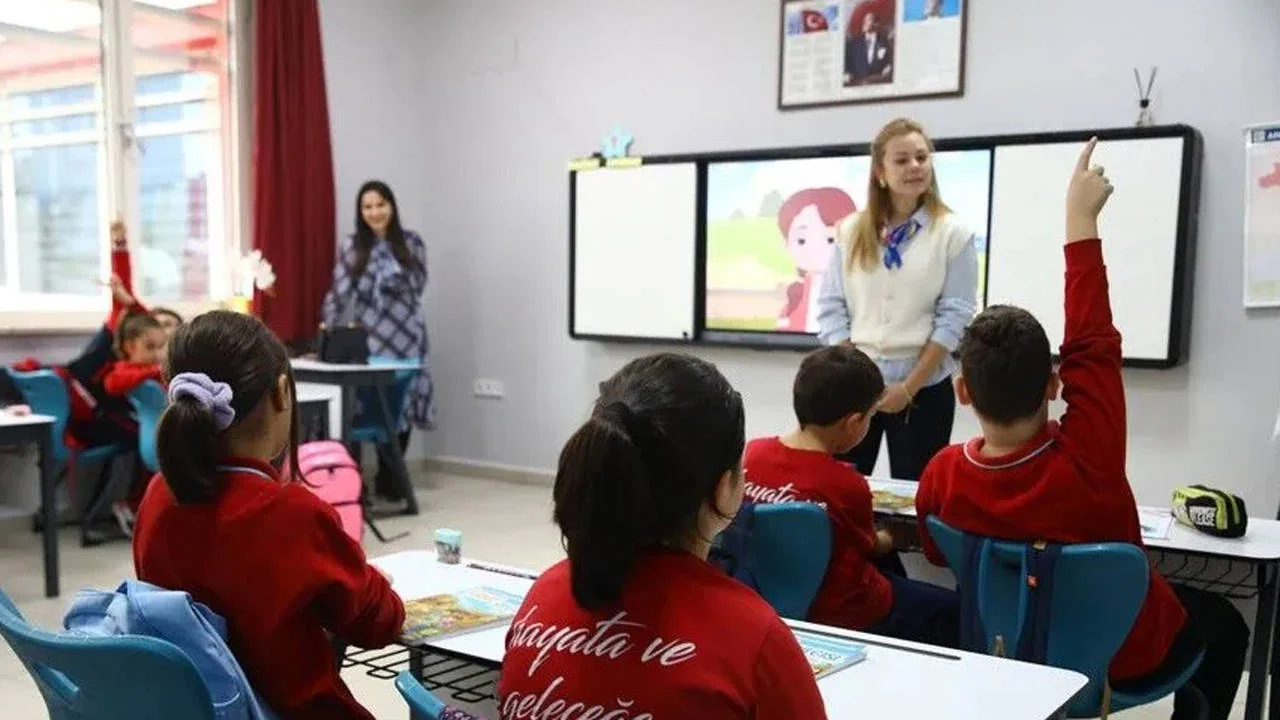 Her kademede 'muhtaçlık': Yüz binlerce öğrenci muhtaç