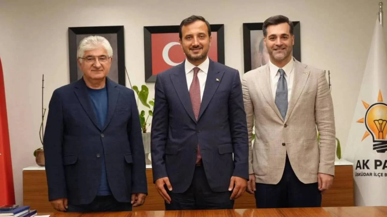 Muradına kavuştu: CHP'den AKP'ye geçen Meclis Üyesi Tahsin Usta Üsküdar Belediyesi'nde Başkan Yardımcısı oldu