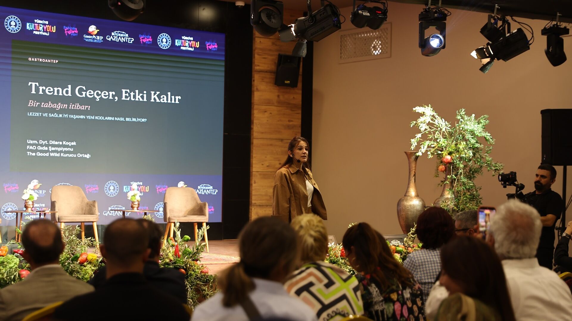 Gastroantep’te ünlü şefler, gastronomiyi konuştu