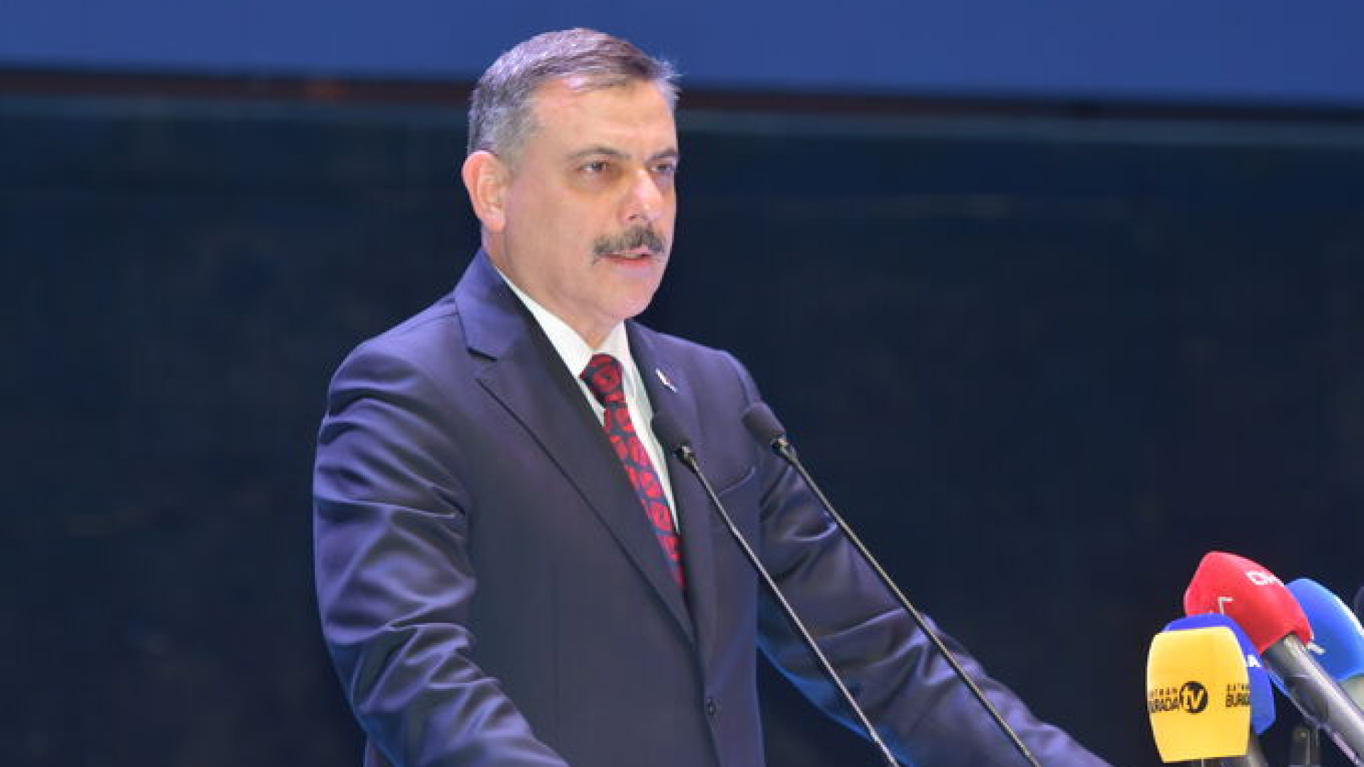 "Devlet-millet el ele çalışıyoruz"