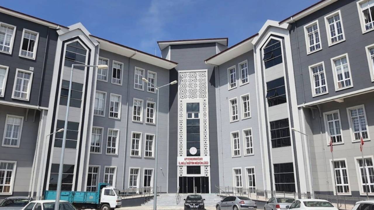 Eğitimde bu da oldu: İhale ile öğretmen alımı