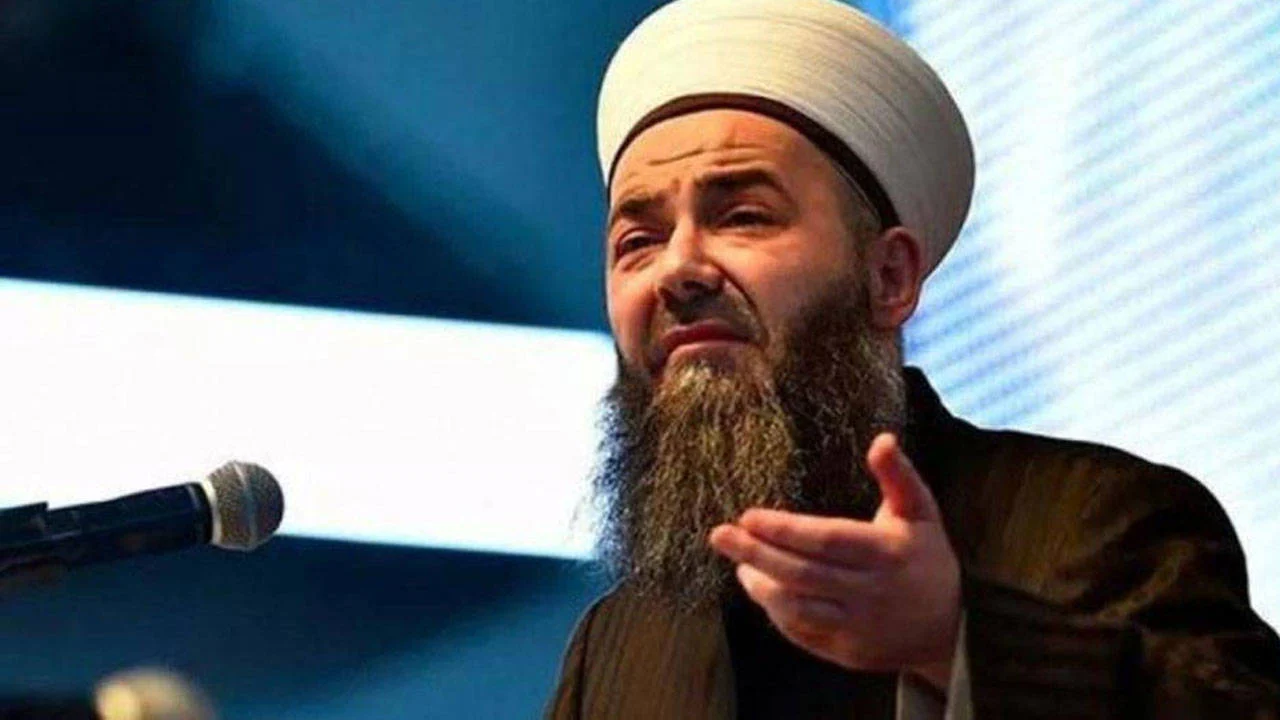 Cübbeli Ahmet ameliyata alındı: Sağlık durumuna ilişkin açıklama