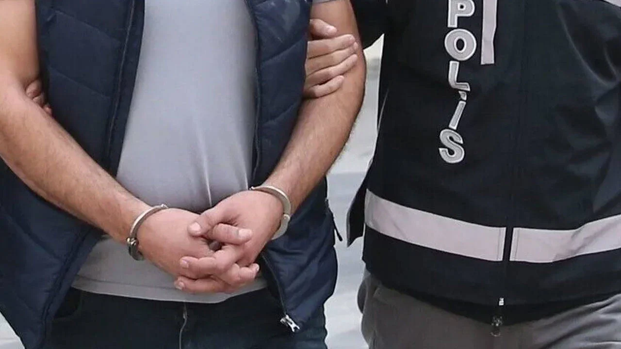 FETÖ'nün emniyet yapılanmasına operasyon: 20 gözaltı