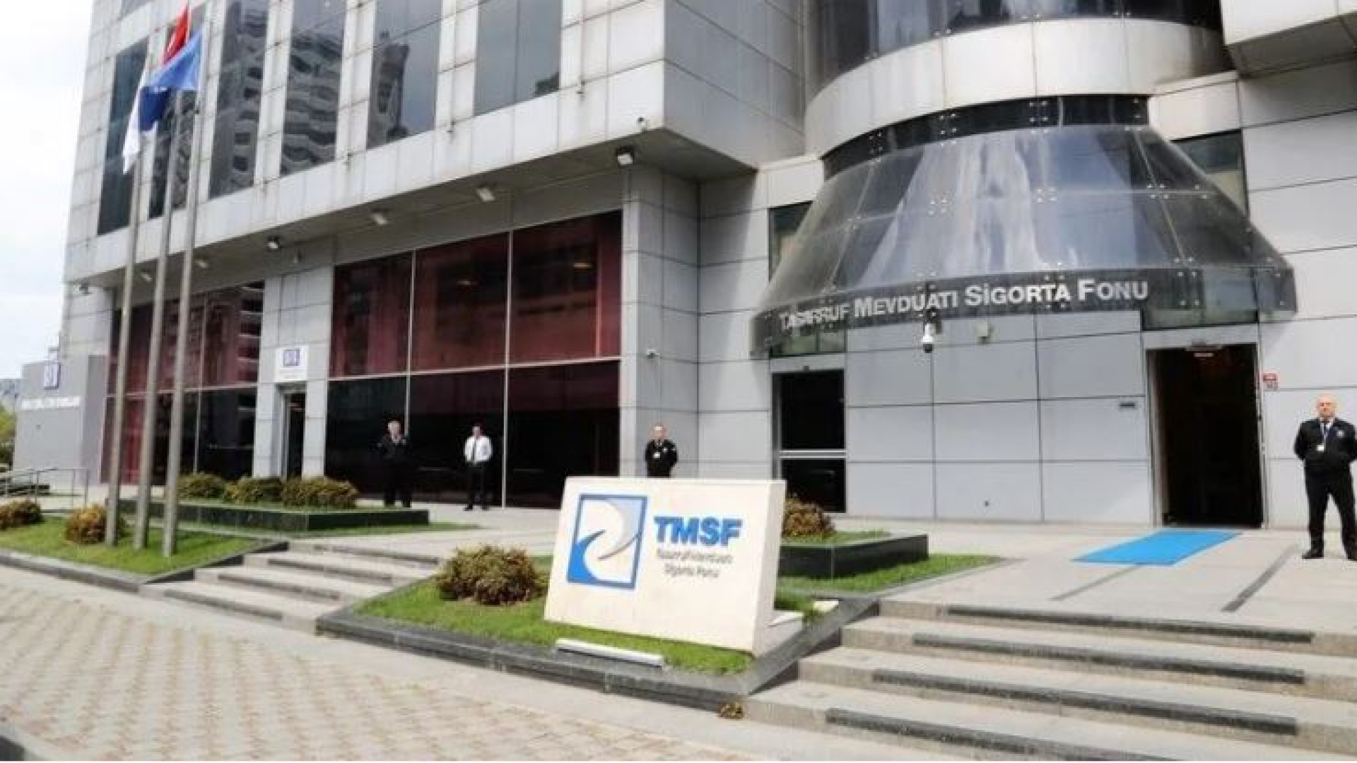 TMSF Nebim'i satışa çıkardı