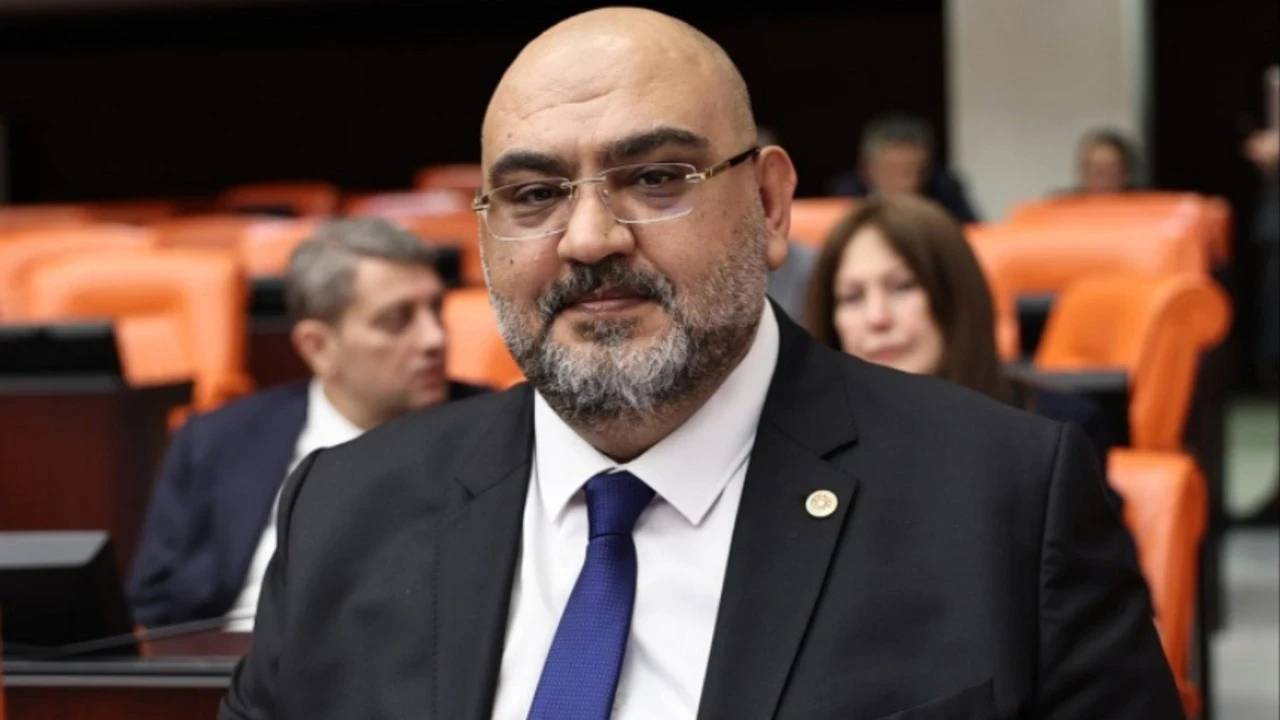 İYİ Parti'den istifa eden Milletvekili Mehmet Mustafa Gürban'ın AKP'ye katılacağı iddia edildi