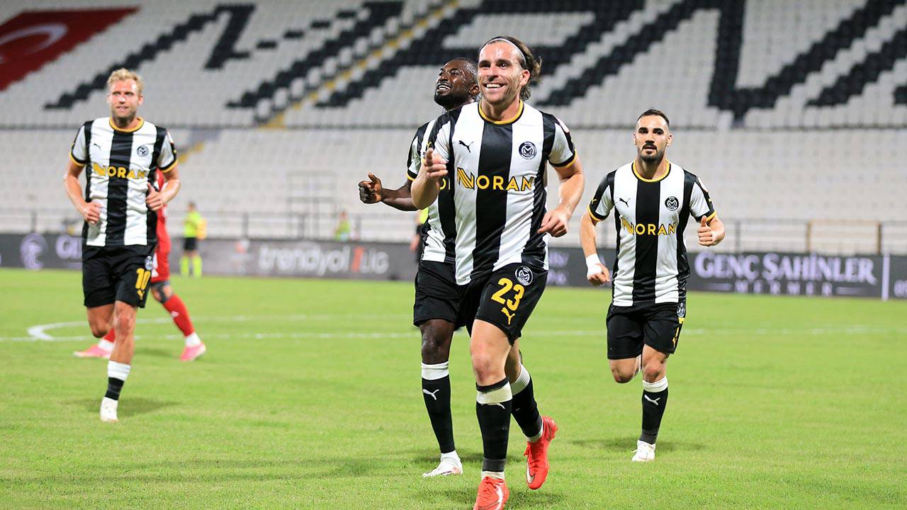 1. Lig'de ikinci hafta tamamlandı: Üç takım yoluna kayıpsız devam ediyor