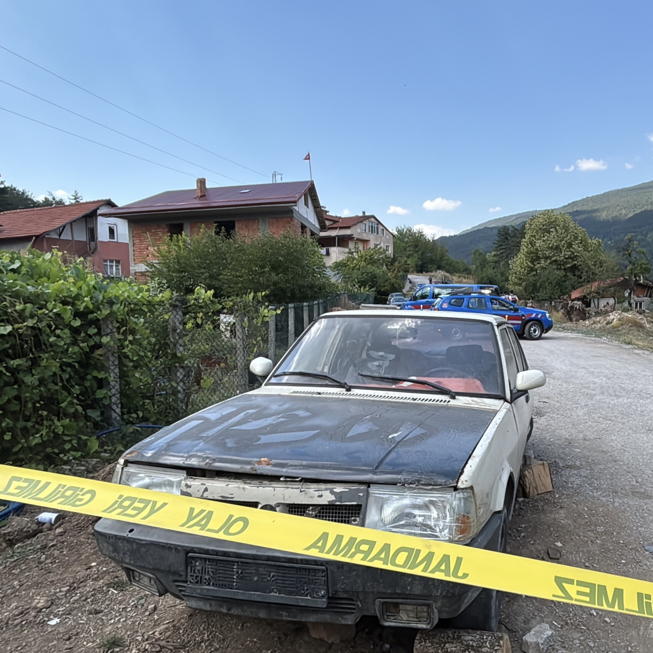 Arazi kavgasında baba ve oğlunu öldürdü!