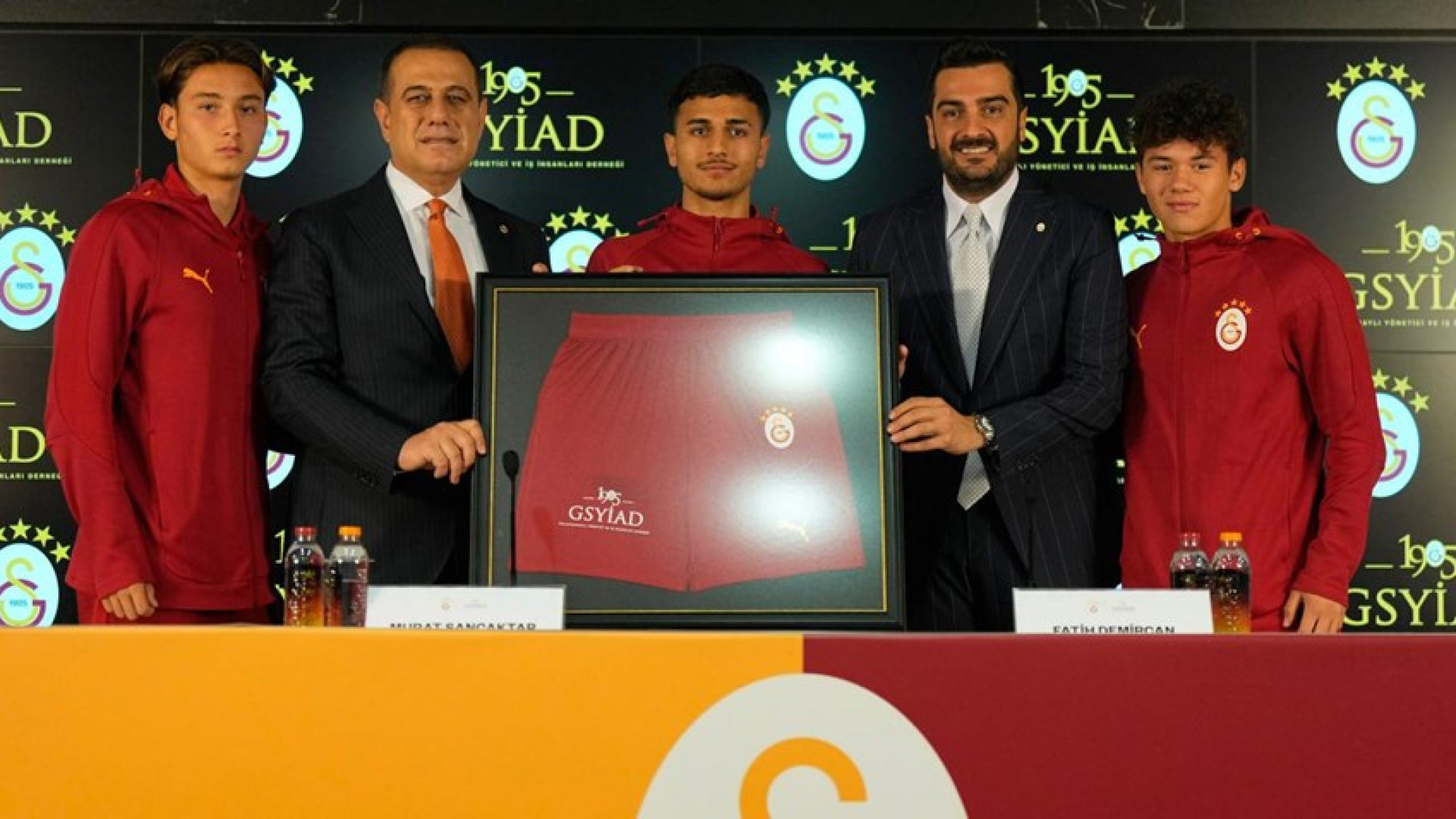 1905 GSYİAD, G.Saray'a sponsor oldu