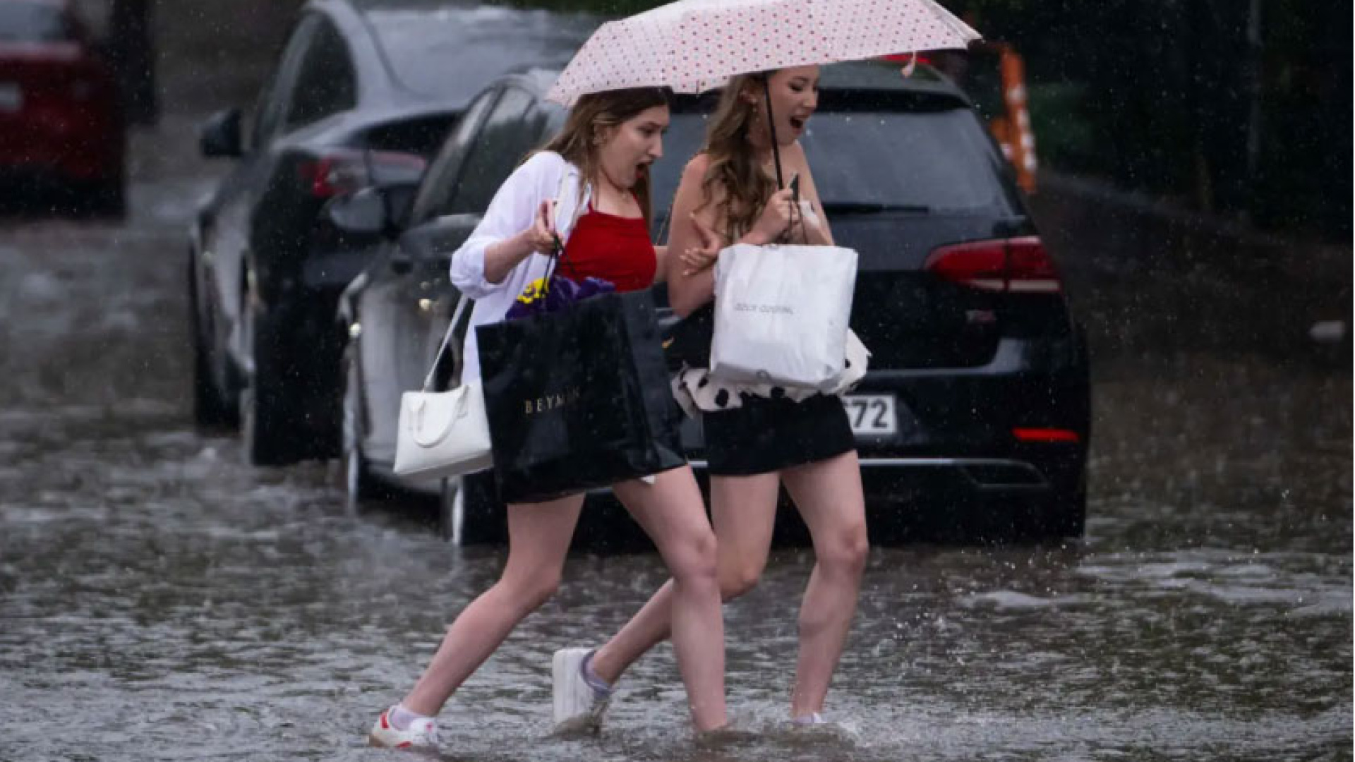 Sıcaklık 4-6 derece düşüyor! 13 kent için "sarı" alarm... Meteoroloji saat verdi!