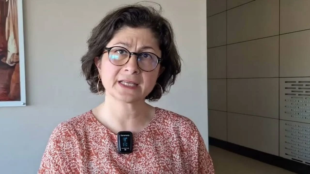 Barış Akademisyeni Elçin Aktoprak, 9 yıl sonra görevine iade edildi