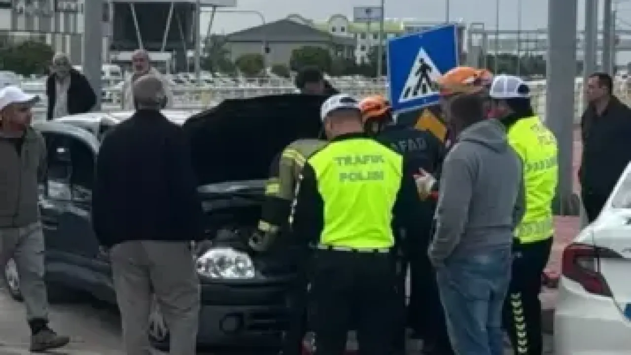 Karaman Otogar Kavşağında Trafik Kazası: 2 Yaralı