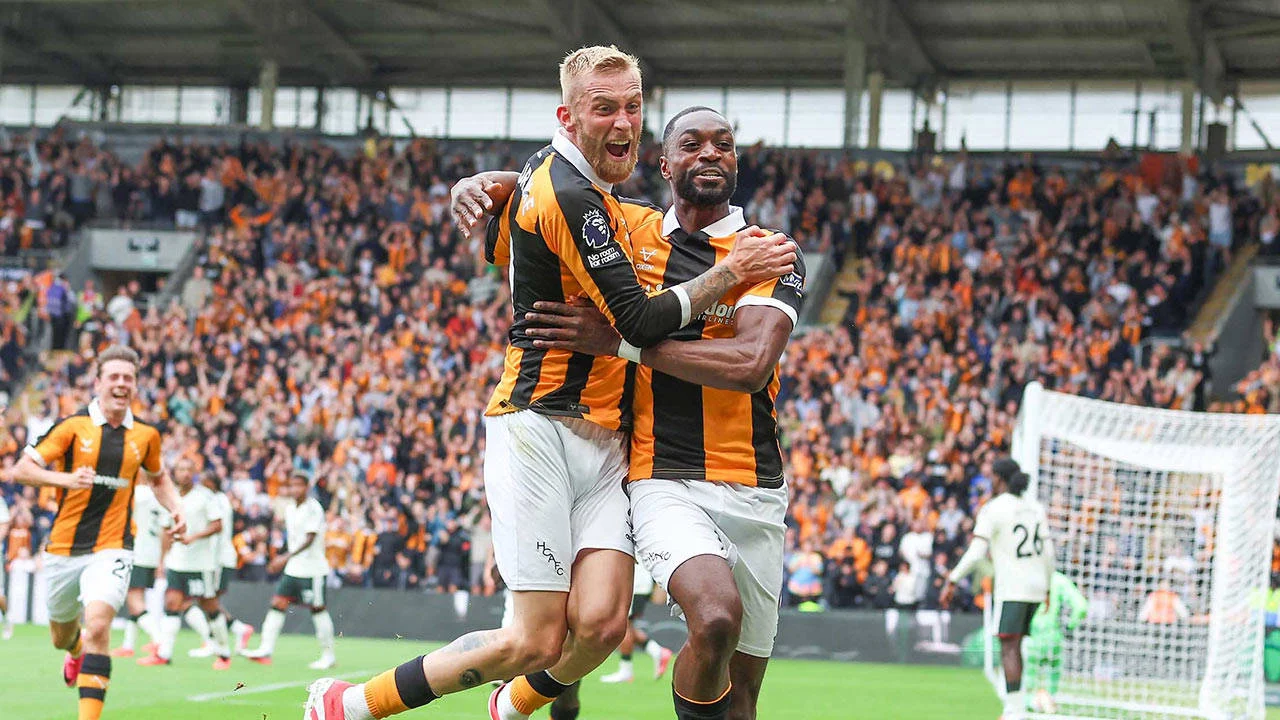 Hull City’den büyük sürpriz: Manchester United’ı devirdiler
