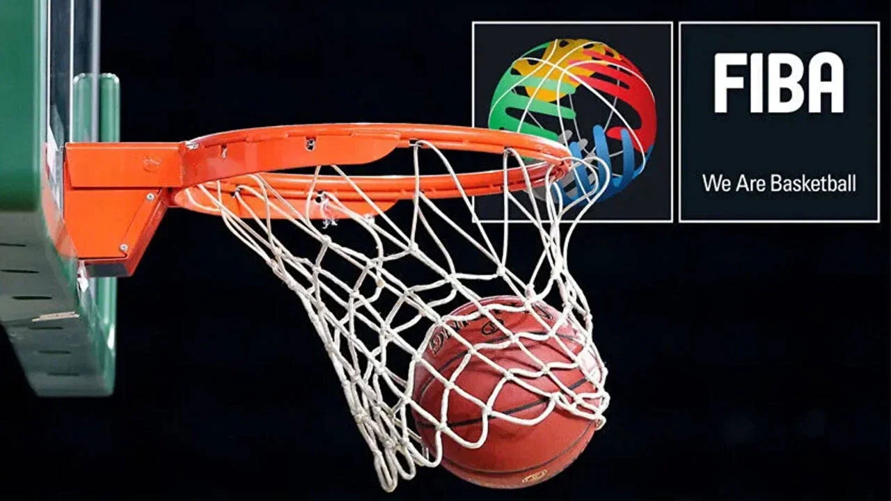 FIBA açıkladı: Rus ve Belaruslu oyuncuların kısıtlamaları kaldırdı