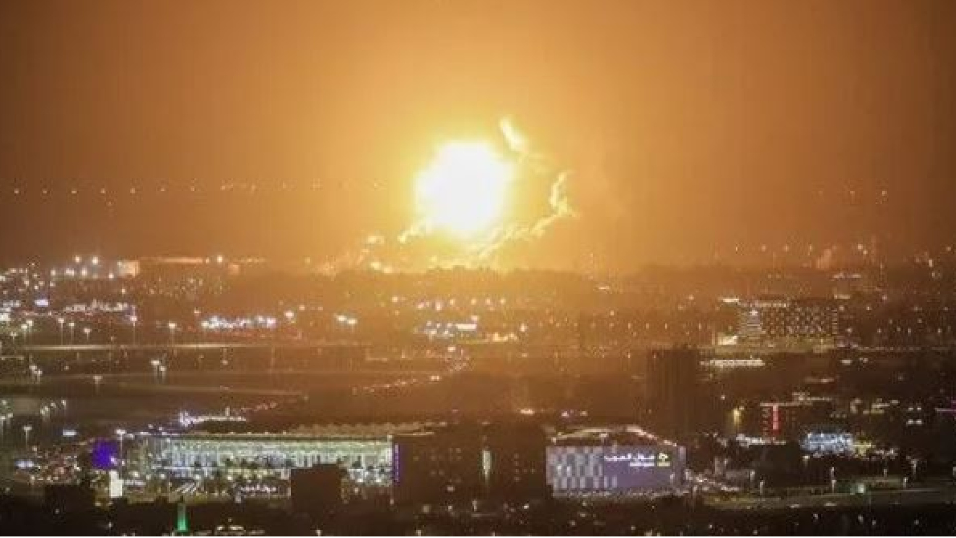 Husiler, Suudi Arabistan'ın 3 kentine saldırdı: 13 yaralı