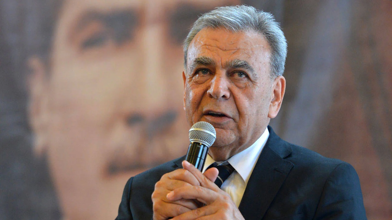 Aziz Kocaoğlu, YENİ Parti İzmir İl Başkanlığı için adaylığını açıkladı