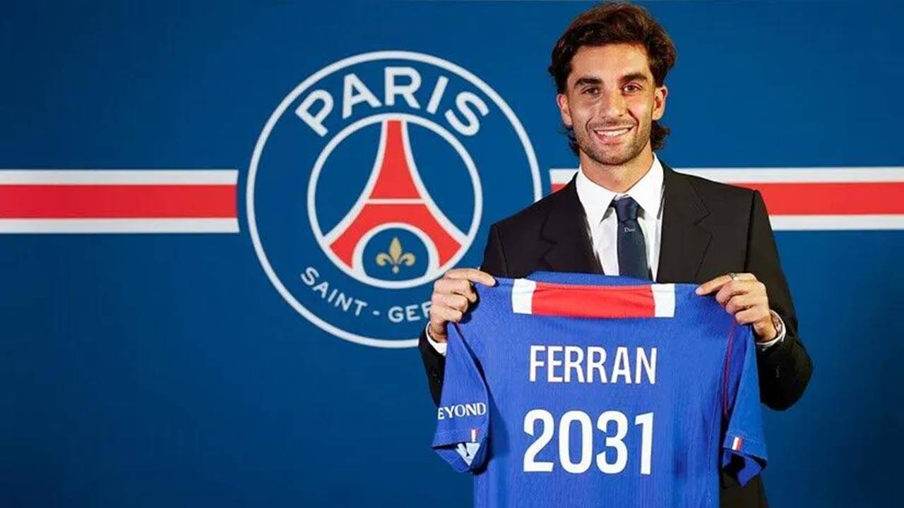 Paris Saint-Germain, Ferran Torres'i transfer etti
