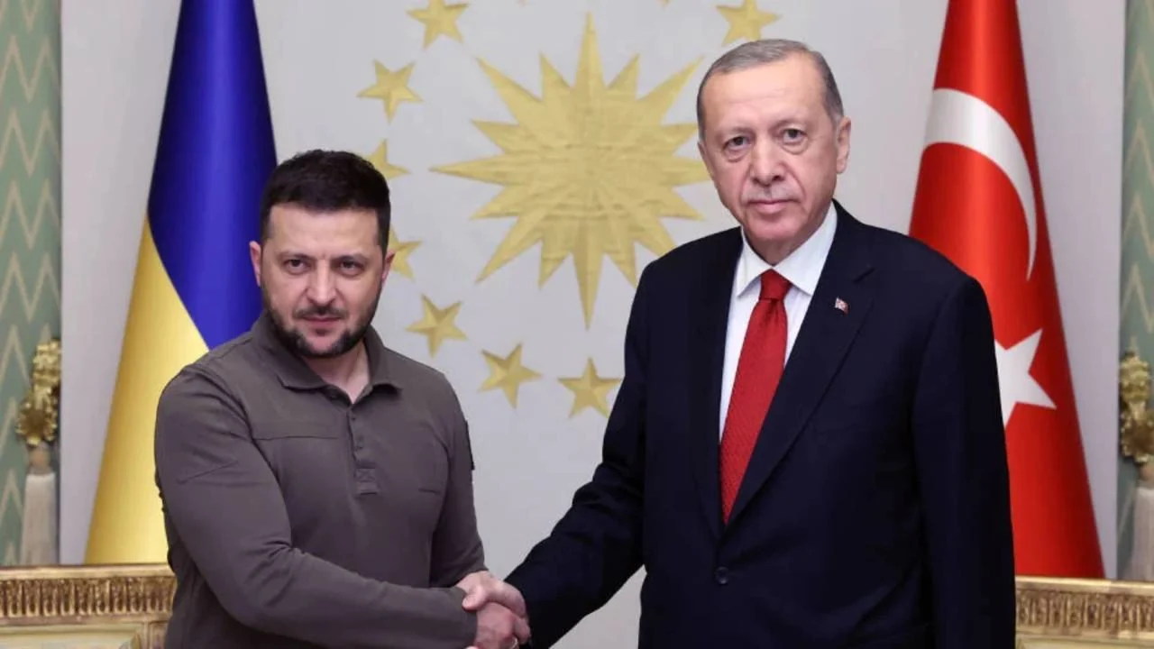 Zelenski, Erdoğan'ın davetiyle yarın İstanbul'a geliyor