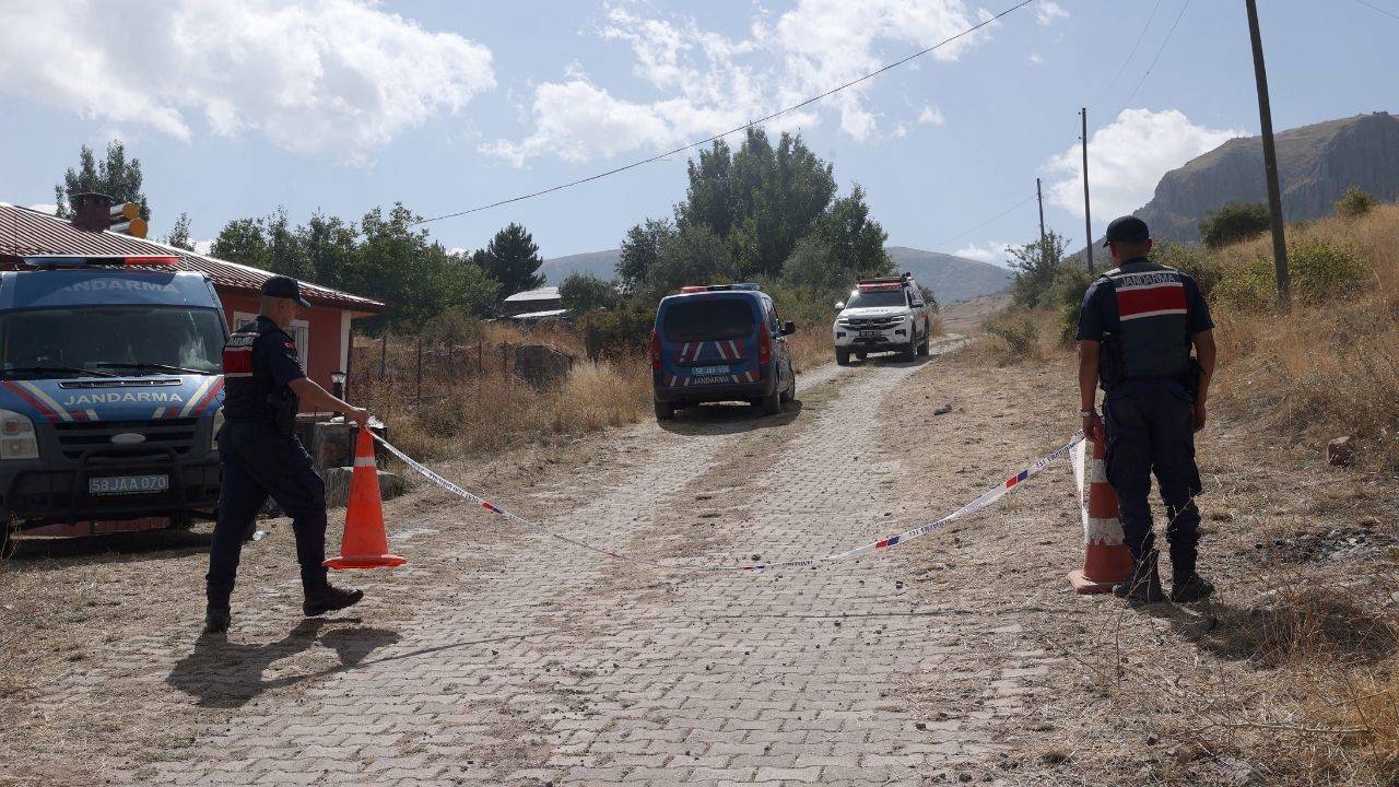 Kayıp Büşra bebeğin kardeşlerinin ifadeleri alındı: 'Çadırdan alıp götürdü' dedikleri kişi gözaltında