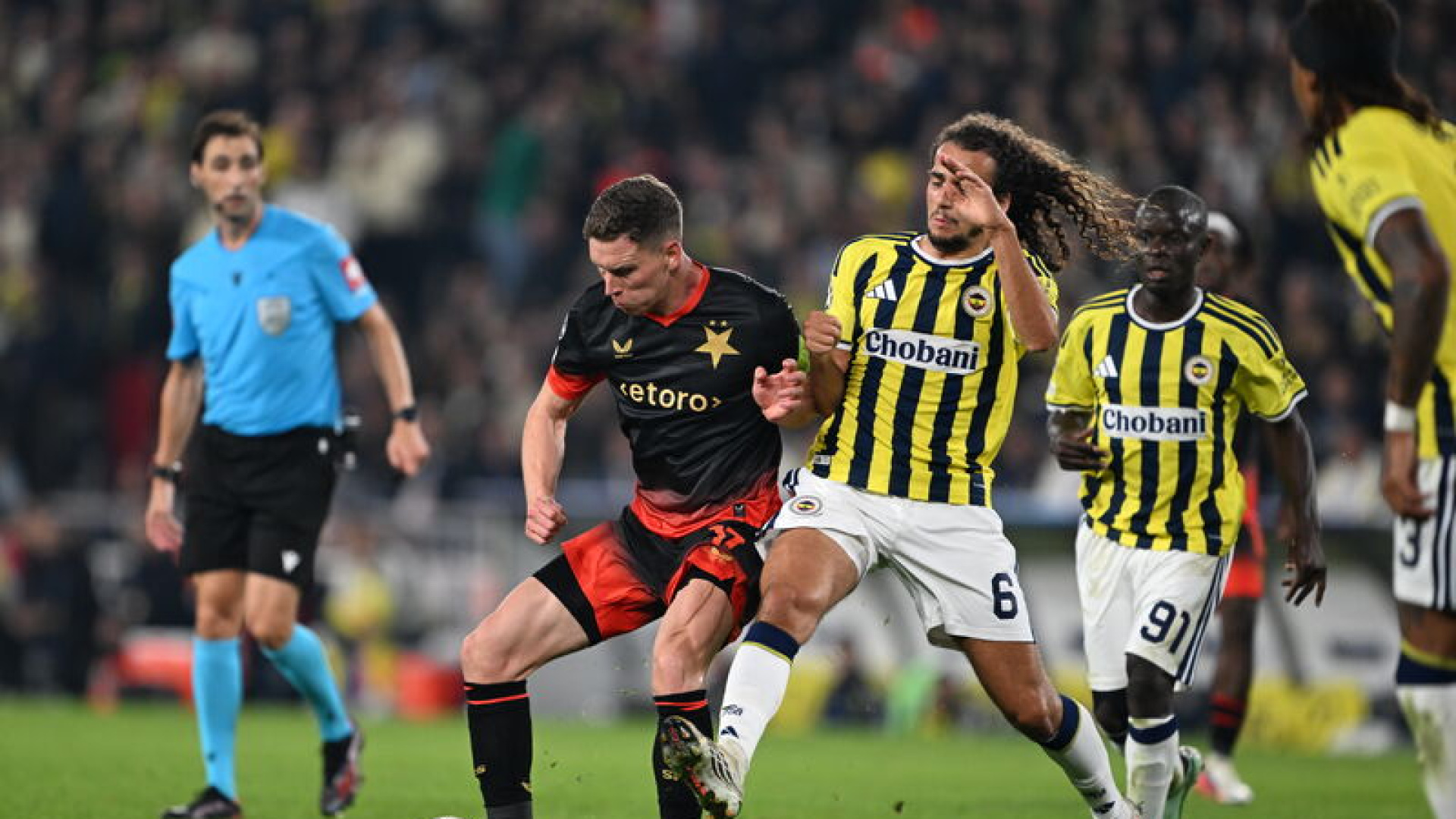 Fenerbahçe'ye son dakika şoku!