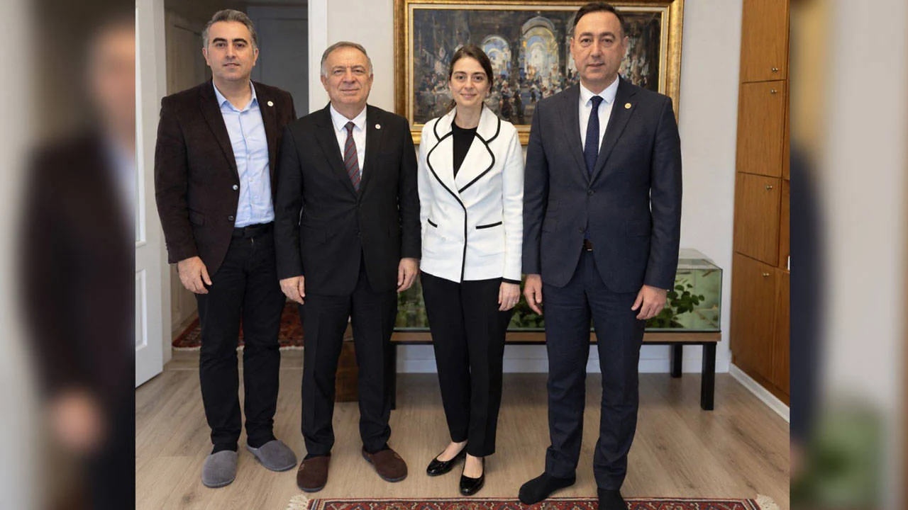 YENİ Parti'den Sinem Dedetaş'a ziyaret