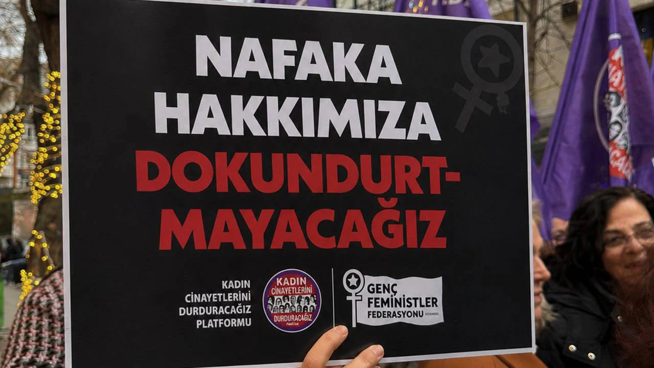 KCDP'den AYM'nin süresiz nafaka kararına tepki: İsviçre, Fransa gibi ülkelerdeki uygulamalar hukuki zemin oluşturamaz