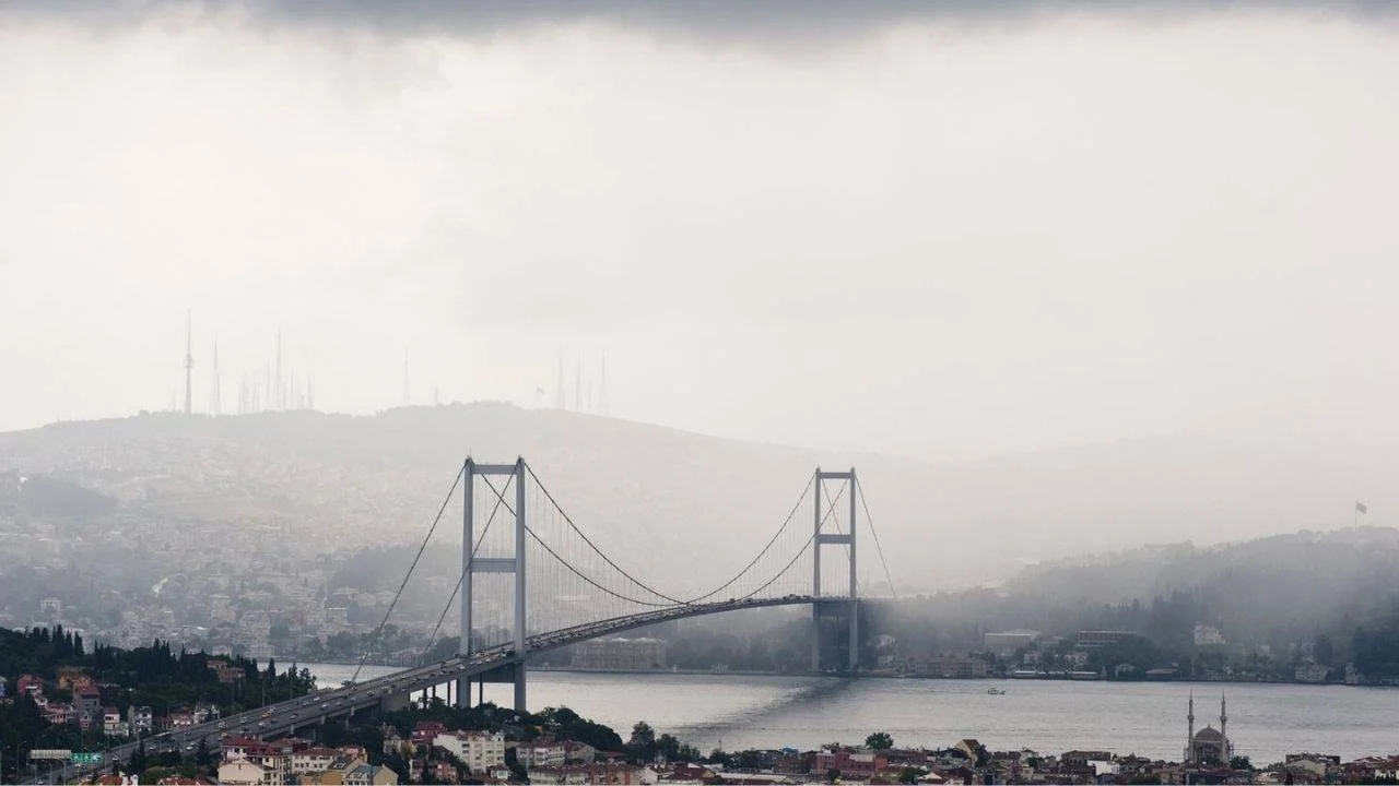 İstanbul Valiliği'nden sağanak ve fırtına uyarısı