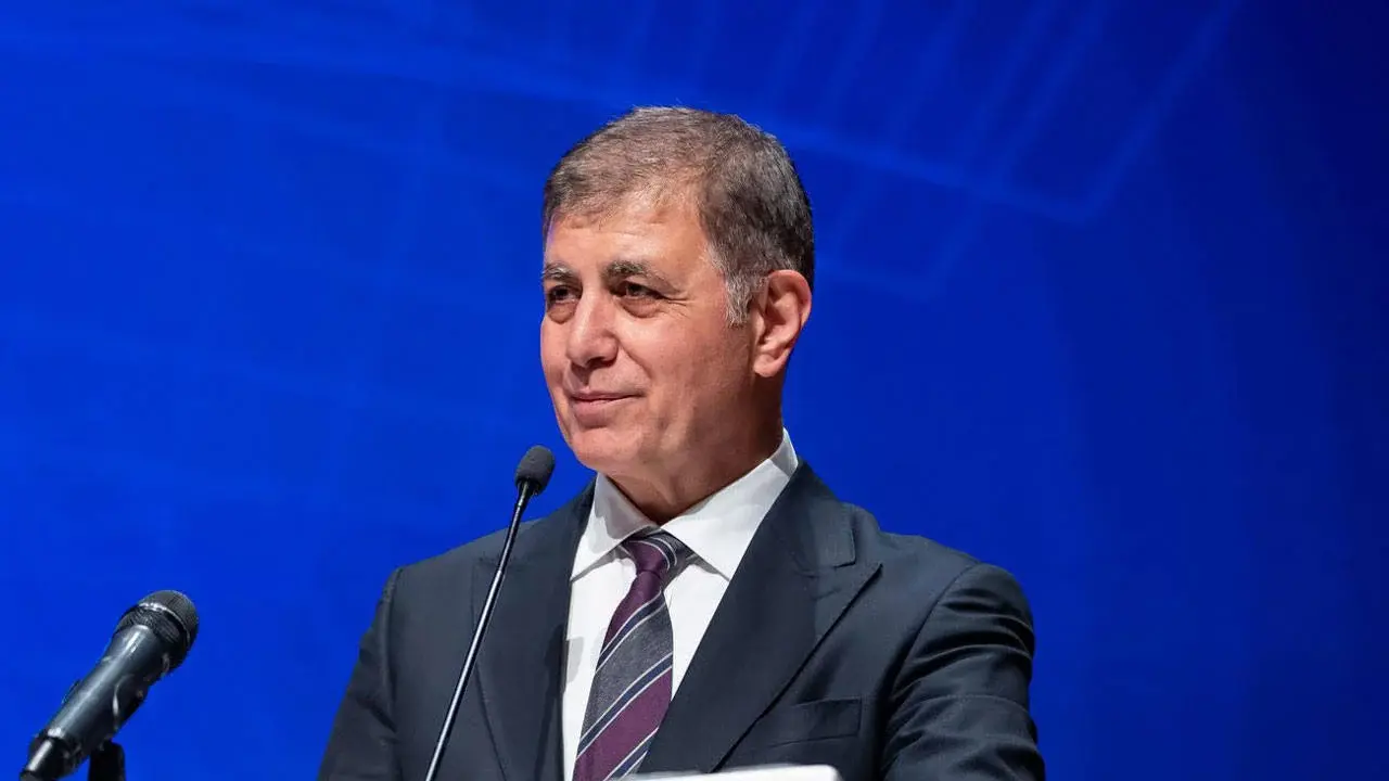 İZBB Başkanı Tugay geçtiğimiz günlerde ayrıldığı CHP WhatsApp grubuna yeniden eklendi