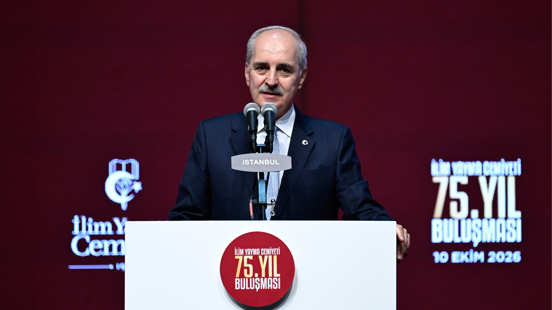 'Adanmış insanların büyük başarısı'