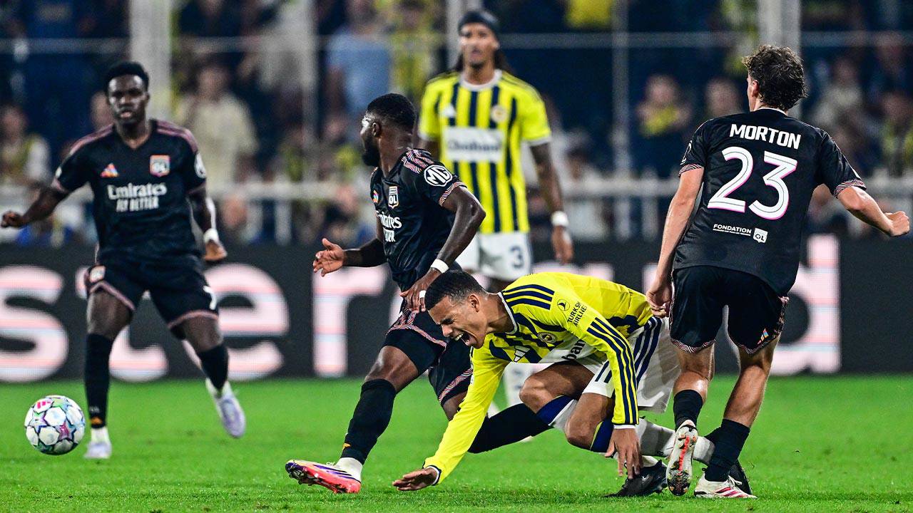 Fenerbahçe, Lyon karşısında ilk galibiyetini arayacak