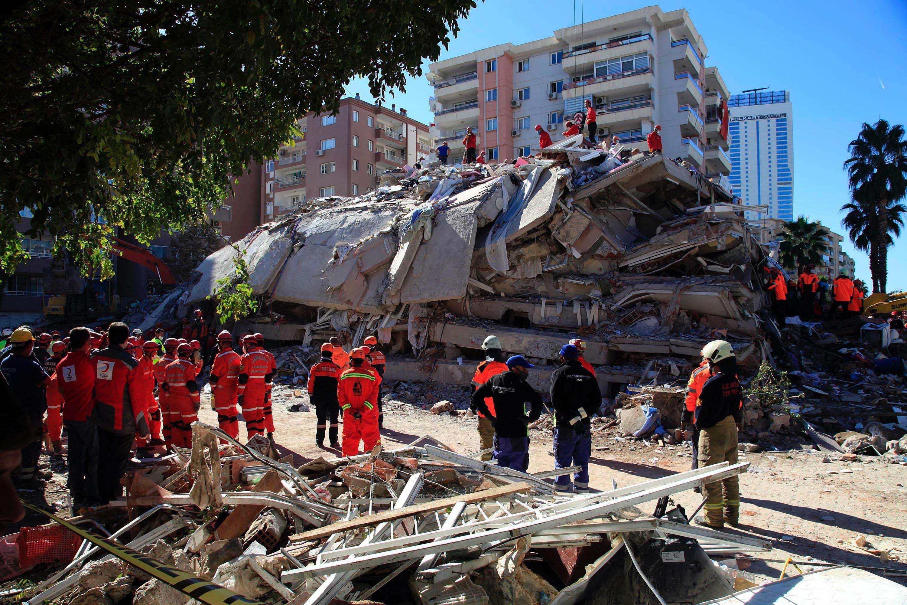 İzmir için deprem uyarısı! 4 tehlikeli fayı açıkladı