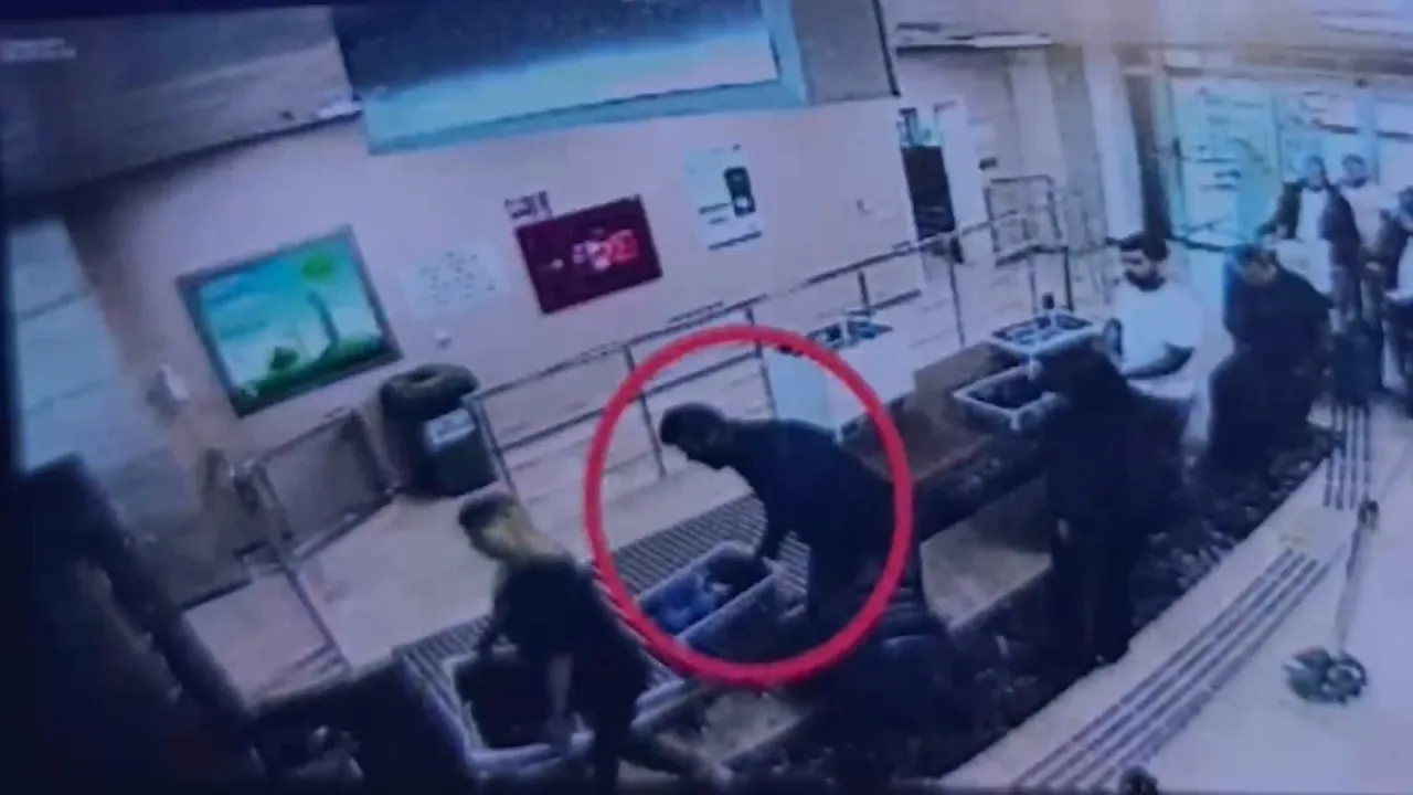 Ateşe verilen evdeki çifte cinayet, X-Ray cihazındaki ayrıntı ile aydınlatıldı