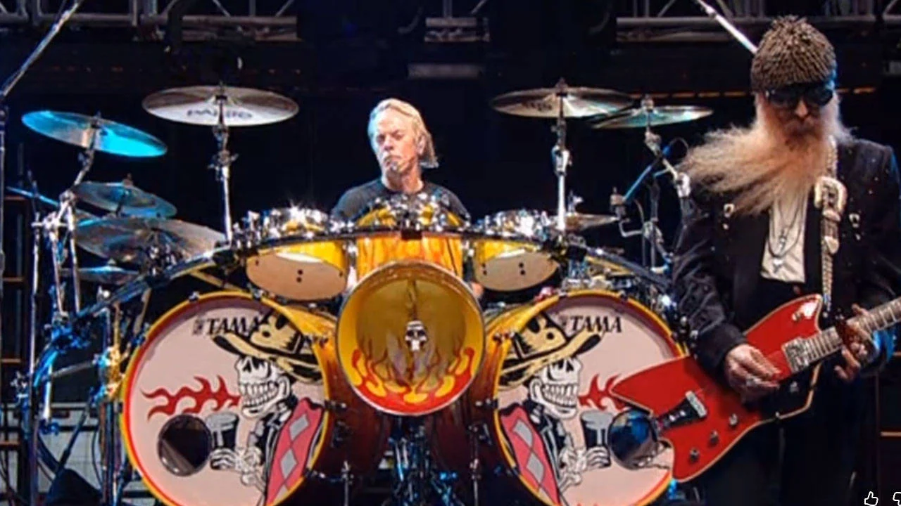 ZZ Top’un efsane davulcusu Frank Beard yaşamını yitirdi