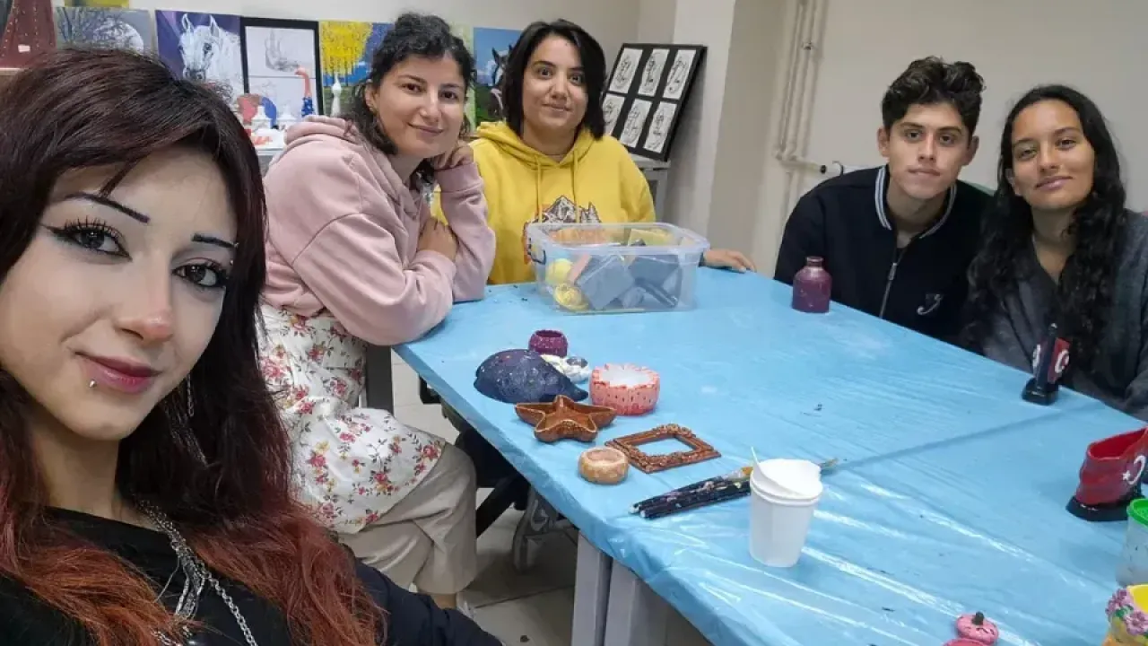 Gençlik Merkezi’nde Sanat Dolu Anlar