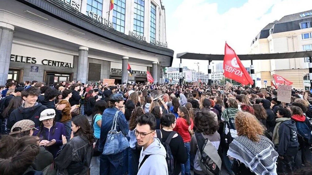 Fransa’dan Belçika’ya yayılan öğrenci eylemleri: Liege’de okullar kapatıldı